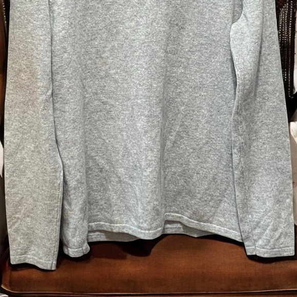 🌟Sale
100% Cashmere LANDS’ END Pullover Lightweight Sweater Size M gray heather - Picture 7 of 8